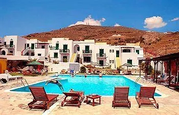Mr & Mrs White 3* Tinos